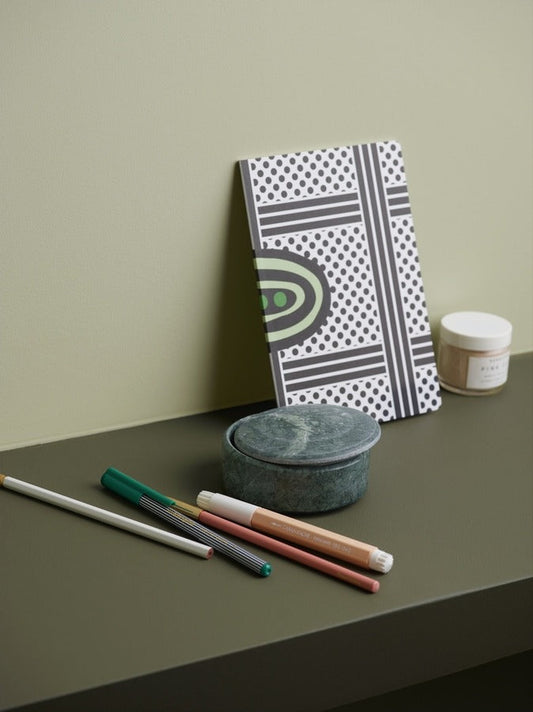 YILIN PANTONE RENGİNİ DUVARLARINIZA TAŞIYIN!