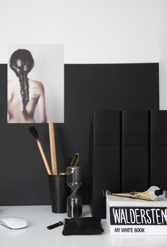 HER SEZONUN RENKLERİ: SİYAH & BEYAZ